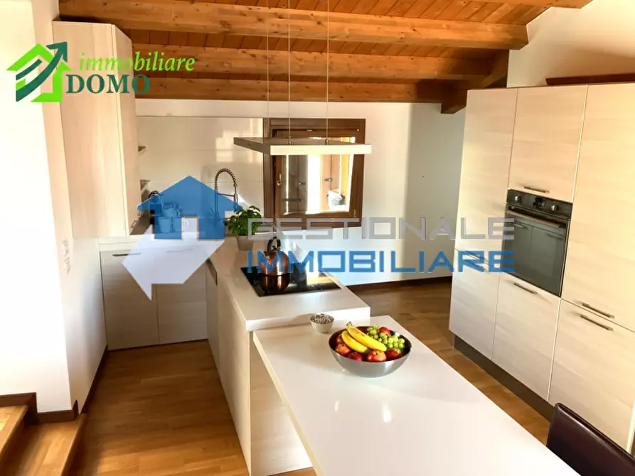 Immagine 4 di Appartamento in vendita  in schio a Schio