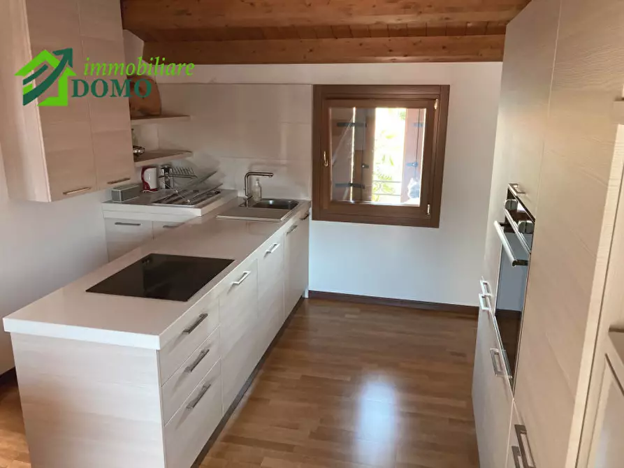 Immagine 6 di Appartamento in vendita  in schio a Schio