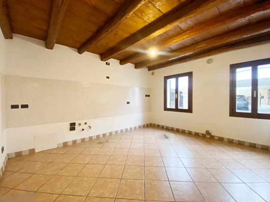 Immagine 9 di Villetta a schiera in vendita  in Via Cesare Battisti a Carbonera