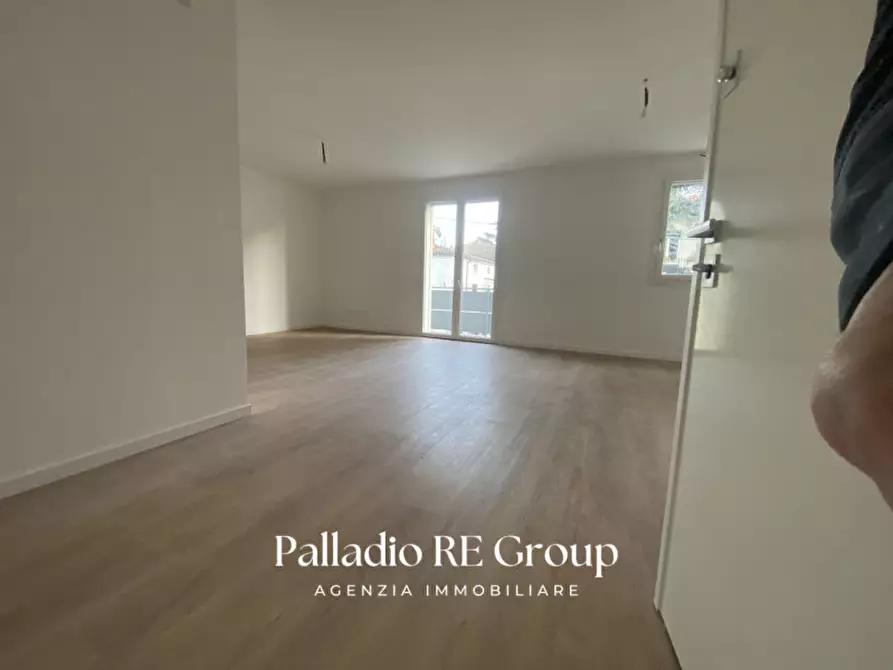 Immagine 3 di Appartamento in vendita  in Via Giuliano Ziggiotti a Vicenza