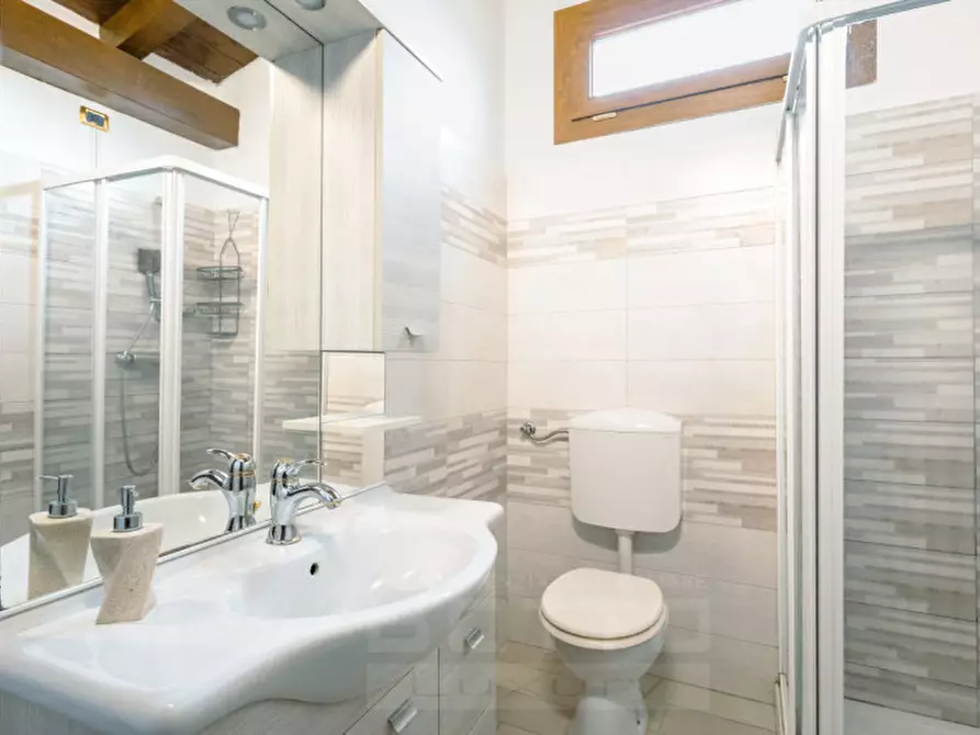 Immagine 14 di Villetta a schiera in vendita  in via canova 18 a Invorio