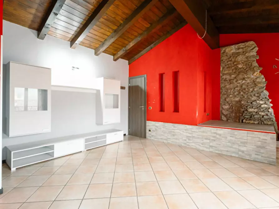 Immagine 21 di Villetta a schiera in vendita  in via canova 18 a Invorio