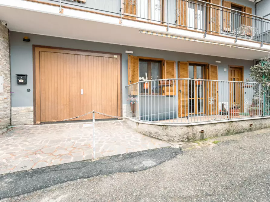 Immagine 27 di Villetta a schiera in vendita  in via canova 18 a Invorio