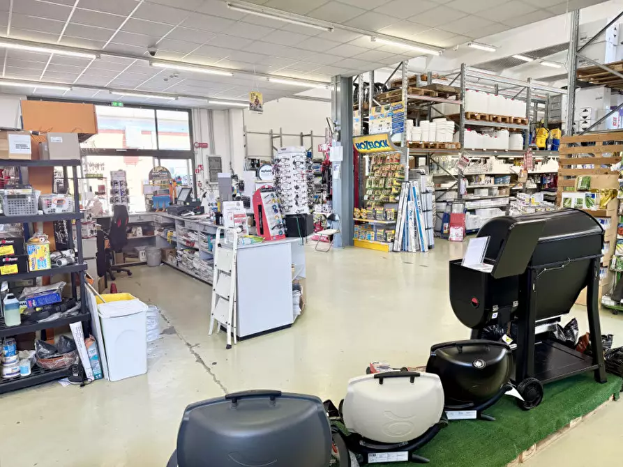 Immagine 18 di Capannone industriale in vendita  in via zoccolanti 40 a San Secondo Parmense