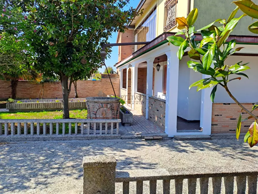 Immagine 1 di Casa bifamiliare in vendita  in Via don Luigi Sturzo a Sant'angelo Di Piove Di Sacco