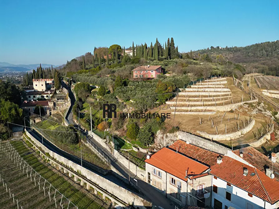 Immagine 2 di Casa indipendente in vendita  in Via Valpolicella a Verona