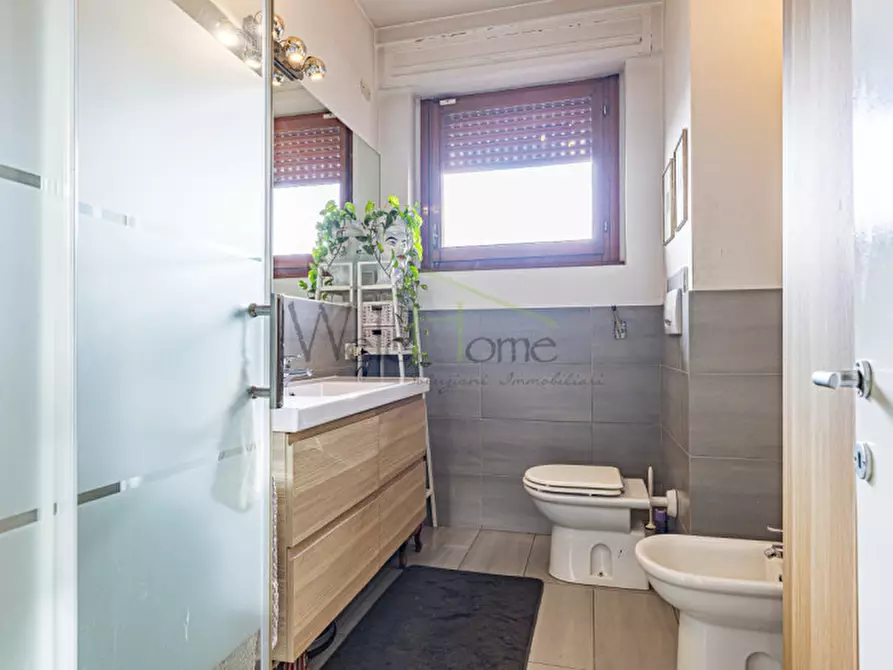 Immagine 19 di Attico in vendita  in Via Carnia 20 a Milano