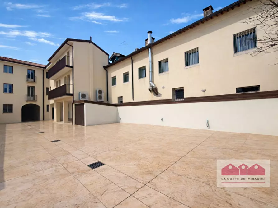 Immagine 5 di Appartamento in vendita  in Contrà Lodi a Vicenza