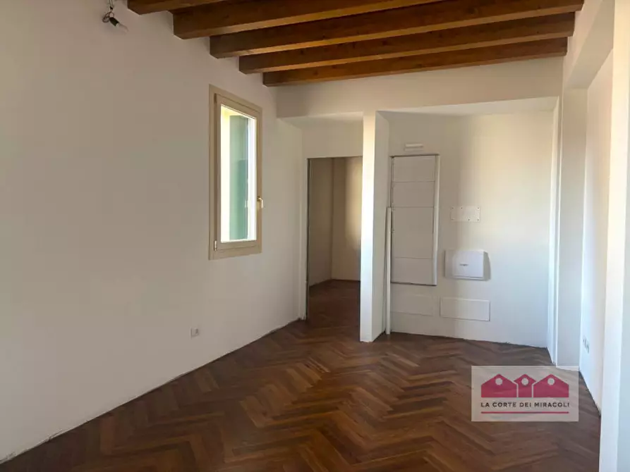 Immagine 9 di Appartamento in vendita  in Contrà Lodi a Vicenza