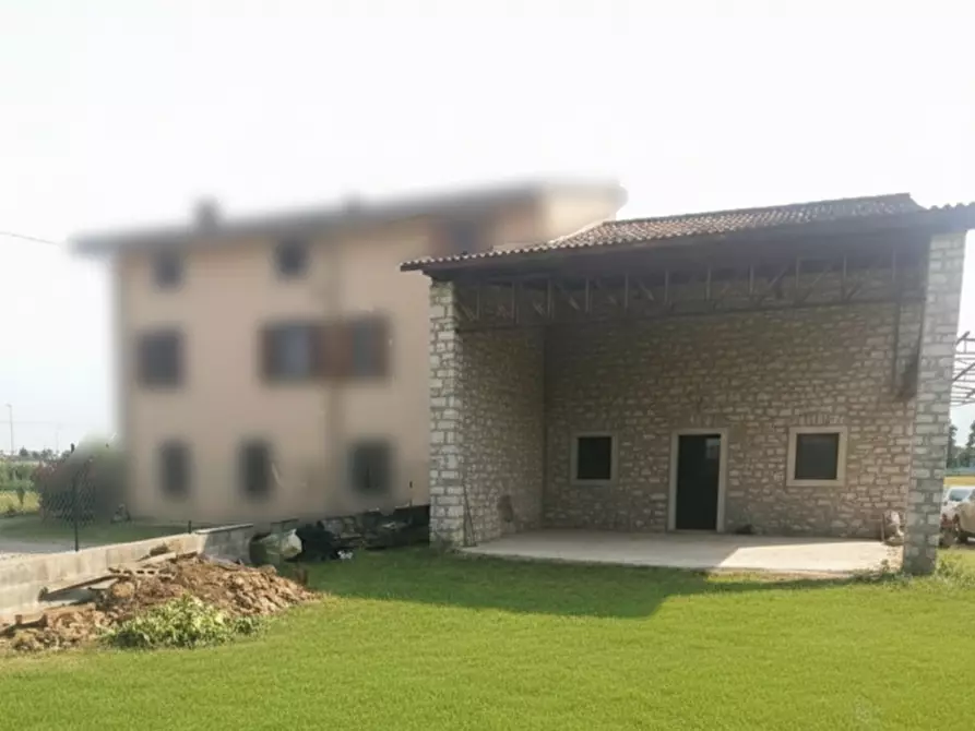 Immagine 3 di Rustico / casale in vendita  in Loc. Casa Cristo a Villafranca Di Verona