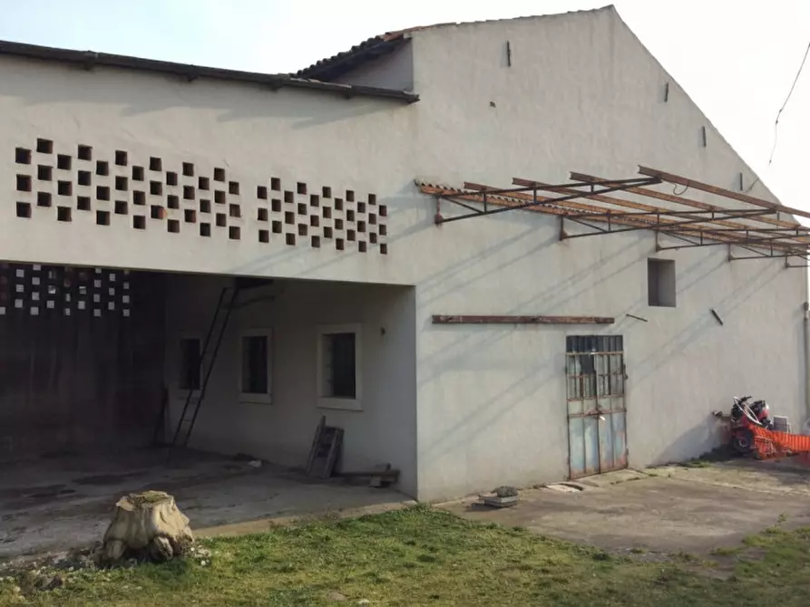Immagine 6 di Rustico / casale in vendita  in Loc. Casa Cristo a Villafranca Di Verona