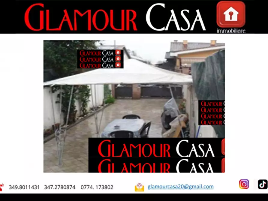 Immagine 4 di Villa in vendita  in Via Giulio Minervini a Roma