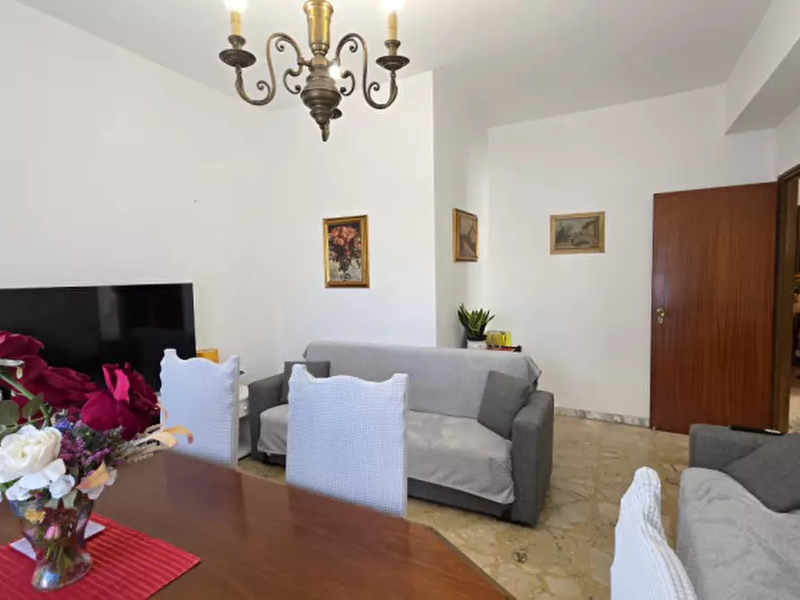 Immagine 2 di Appartamento in vendita  in Piazza Roma,13 a Milazzo