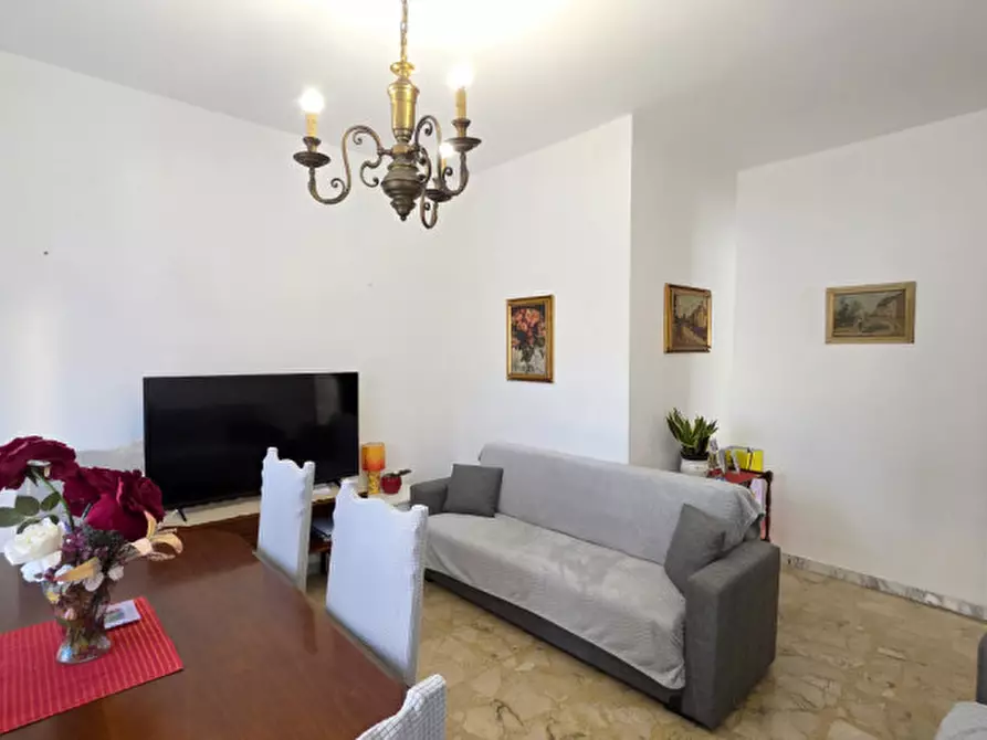 Immagine 3 di Appartamento in vendita  in Piazza Roma,13 a Milazzo