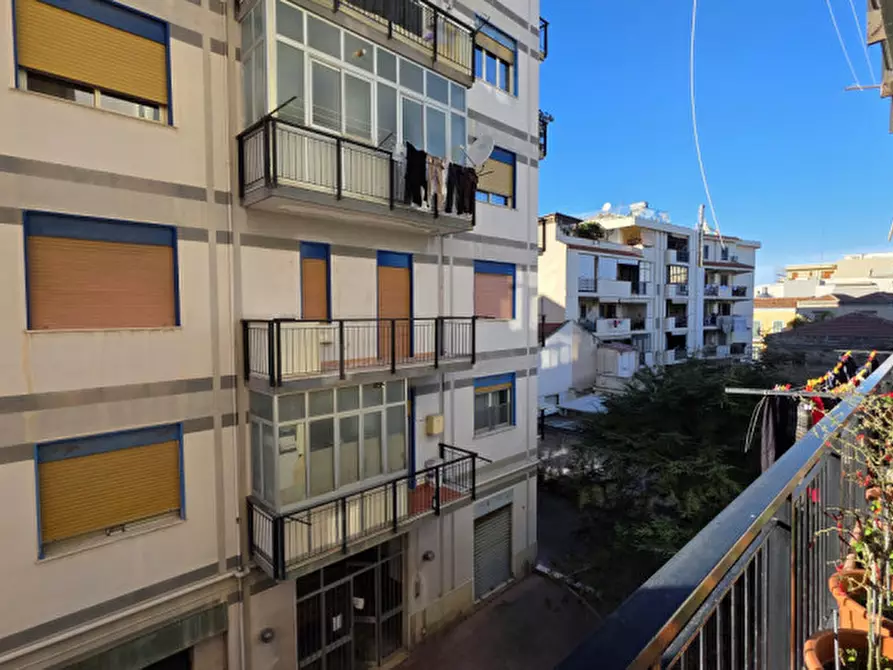 Immagine 13 di Appartamento in vendita  in Piazza Roma,13 a Milazzo