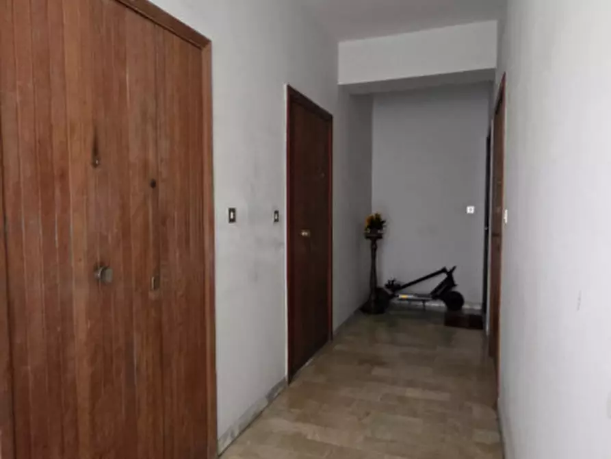 Immagine 25 di Appartamento in vendita  in Piazza Roma,13 a Milazzo