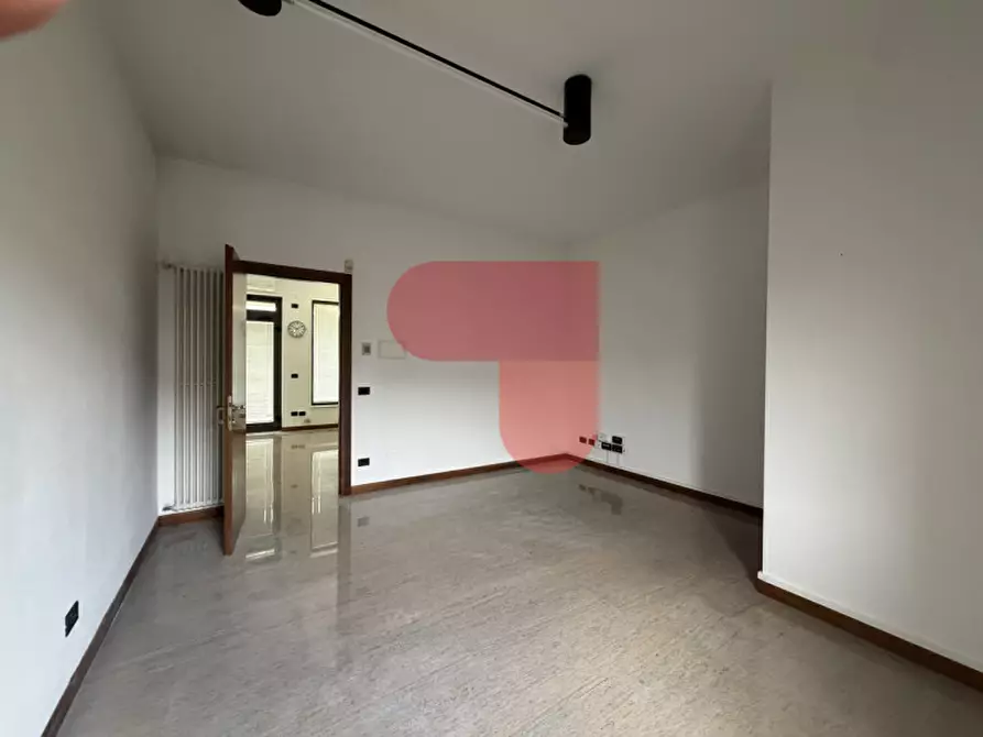 Immagine 4 di Ufficio in vendita  a Arzignano