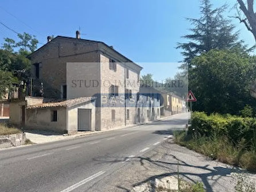 Immagine 1 di Villetta a schiera in vendita  in Via Bocca Trabaria sud 127 a Urbino