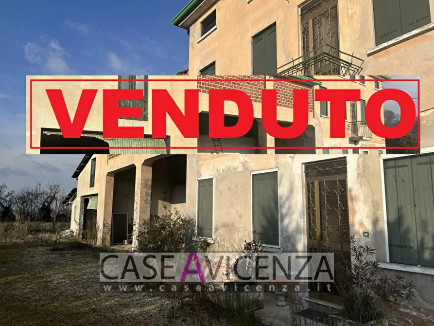 Immagine 2 di Rustico / casale in vendita  in via roma a Montegalda