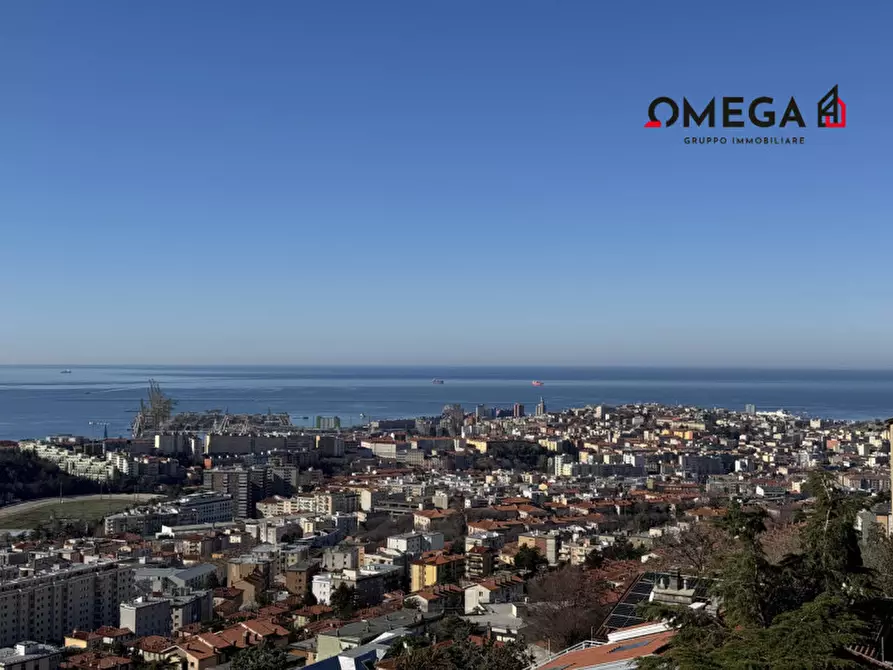 Immagine 1 di Appartamento in vendita  in Via dell'Eremo, 146/5 a Trieste