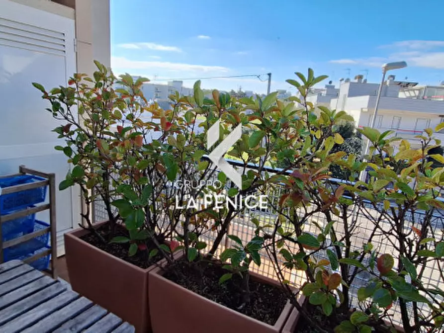 Immagine 13 di Appartamento in vendita  in Via Comasia Iacovazzo a Locorotondo