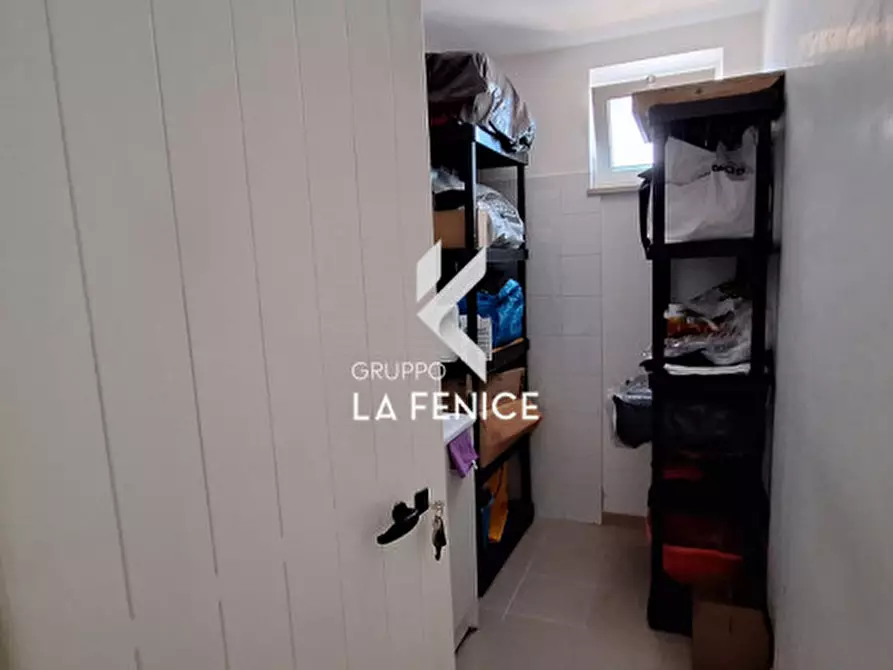 Immagine 27 di Appartamento in vendita  in Via Comasia Iacovazzo a Locorotondo