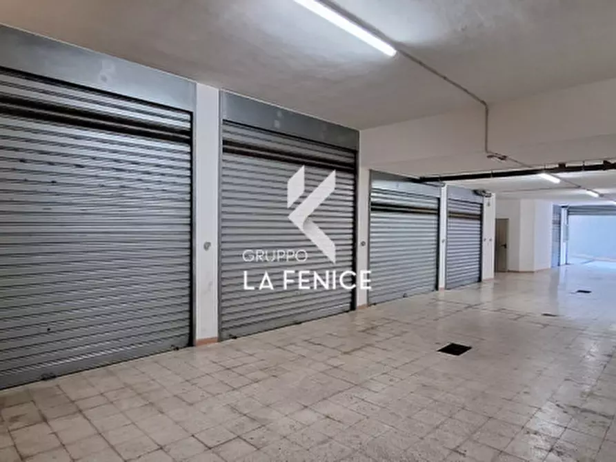 Immagine 29 di Appartamento in vendita  in Via Comasia Iacovazzo a Locorotondo