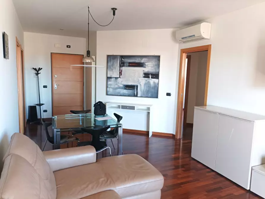 Immagine 15 di Appartamento in vendita  in P.ZZA D'ANGELOSANTE a Pescara