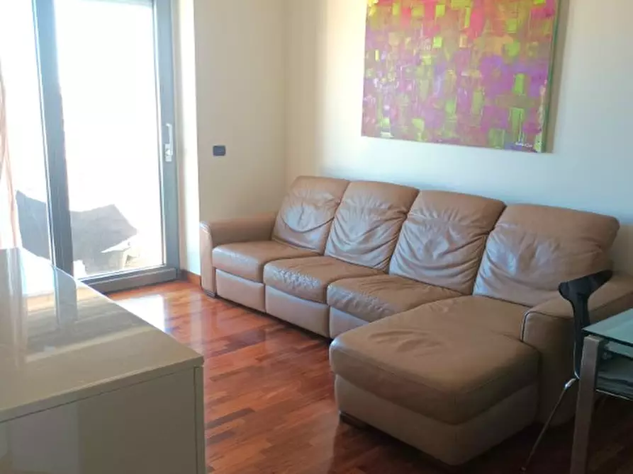 Immagine 28 di Appartamento in vendita  in P.ZZA D'ANGELOSANTE a Pescara