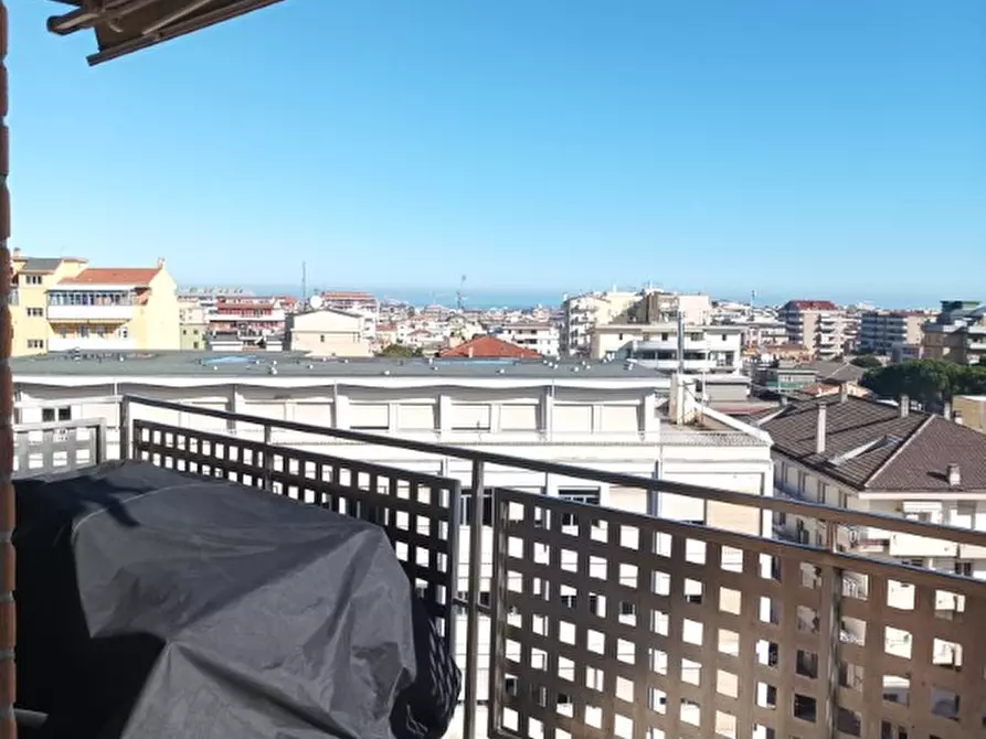 Immagine 30 di Appartamento in vendita  in P.ZZA D'ANGELOSANTE a Pescara