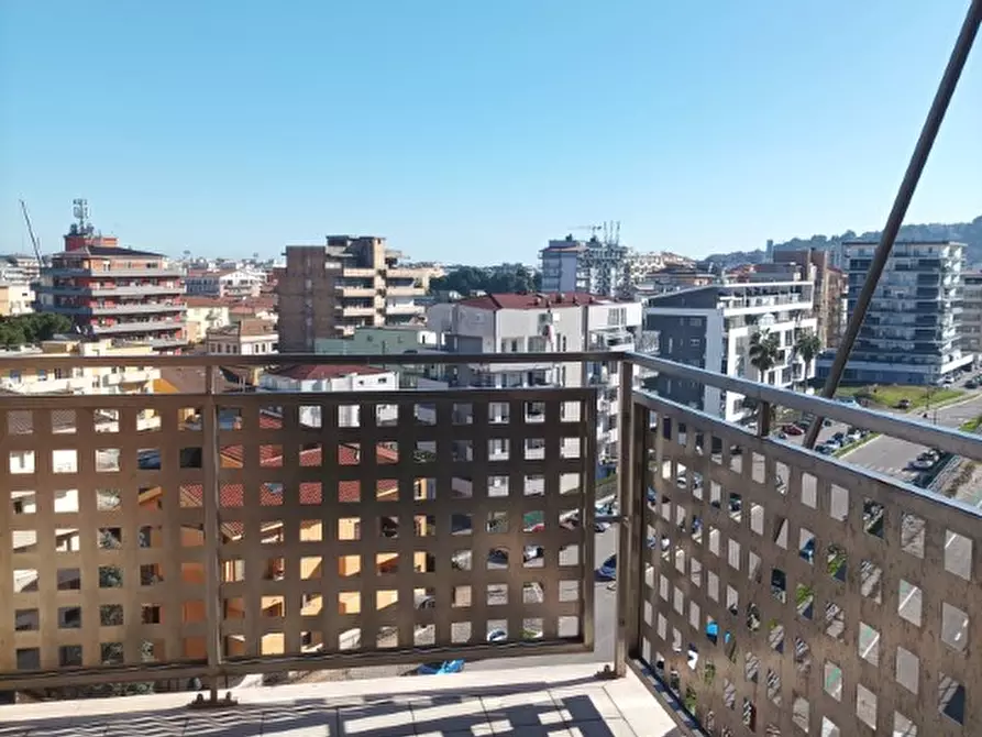 Immagine 32 di Appartamento in vendita  in P.ZZA D'ANGELOSANTE a Pescara