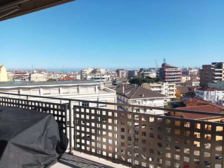 Immagine 32 di Appartamento in vendita  in P.ZZA D'ANGELOSANTE a Pescara