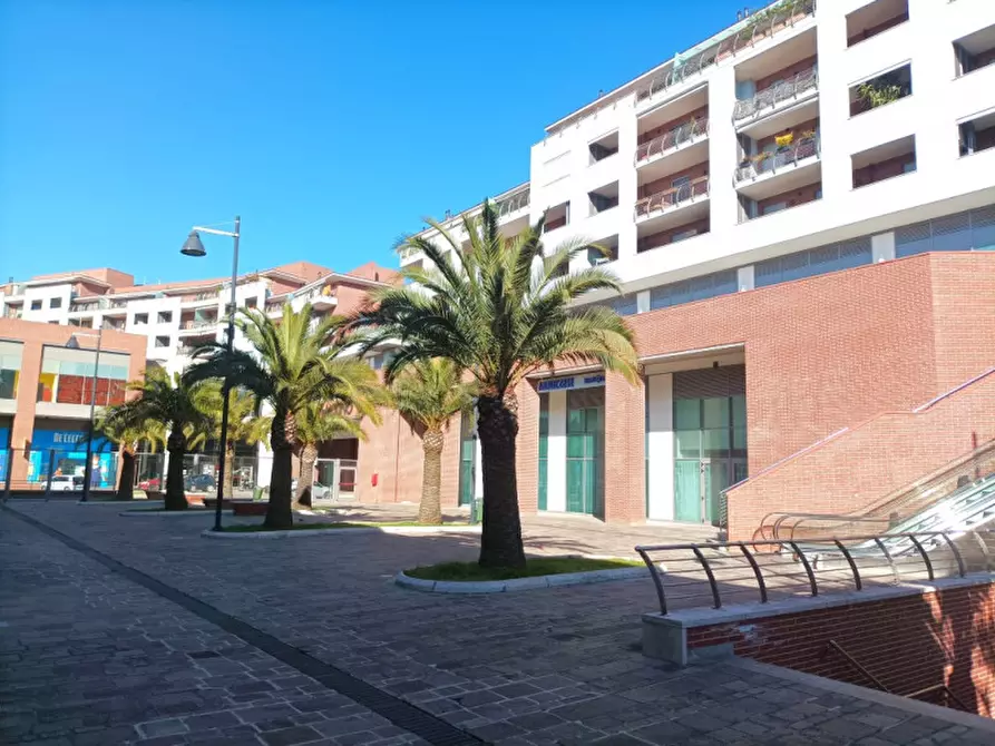 Immagine 52 di Appartamento in vendita  in P.ZZA D'ANGELOSANTE a Pescara