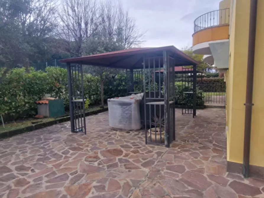 Immagine 6 di Appartamento in vendita  in VIA ADDA a Silvi