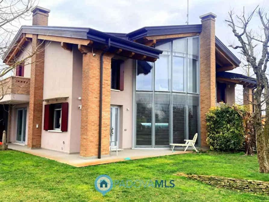 Immagine 1 di Casa bifamiliare in vendita  in Via Olmo a Bagnoli Di Sopra