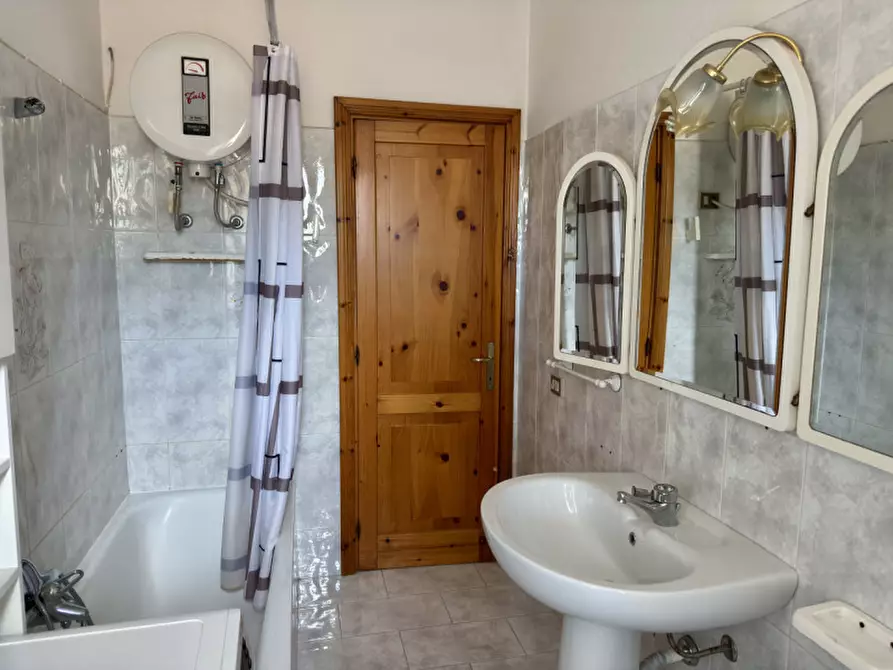 Immagine 19 di Appartamento in vendita  in Via Cedrino a Siniscola