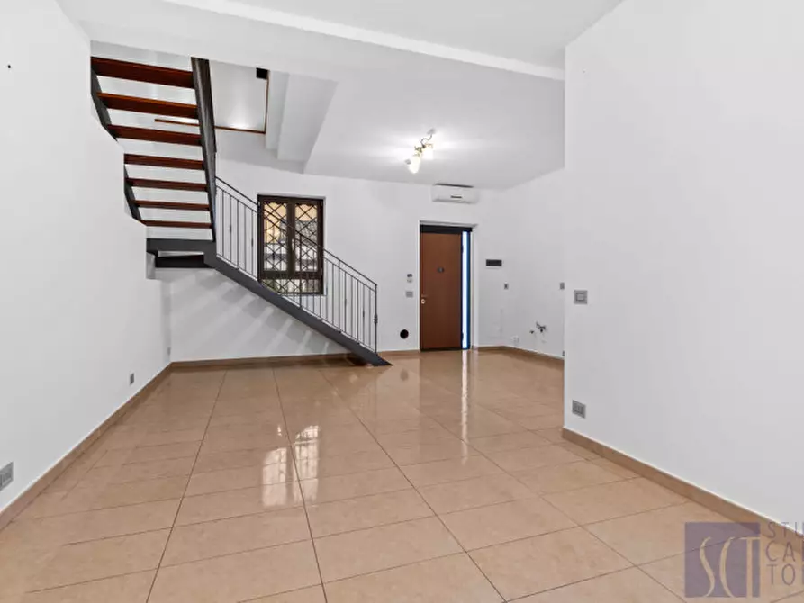 Immagine 2 di Villa in vendita  in Via Luciano Manara, 21 a San Giuliano Milanese