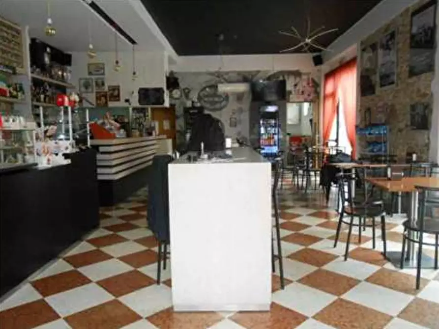 Immagine 25 di Palazzo in vendita  in Via Luigi Tubaldini 8 a Grezzana