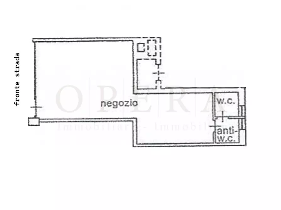 Immagine 1 di Negozio in affitto  in Via A. Rosmini - A. Rosmini-Straße a Bolzano