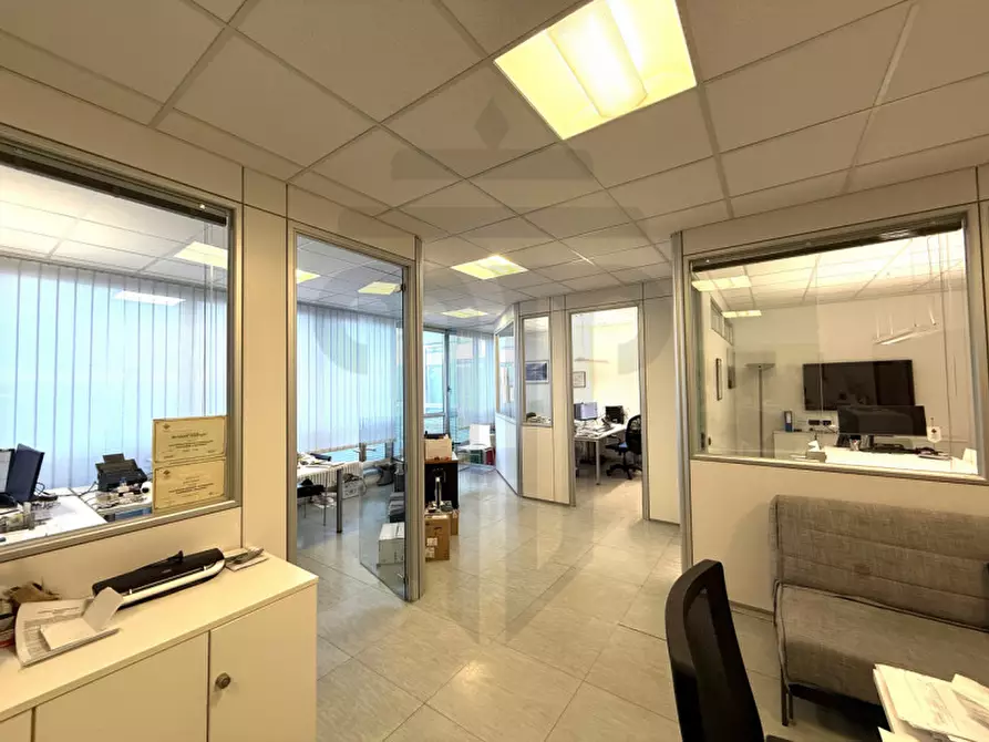 Immagine 2 di Ufficio in vendita  in Via Maso della Pieve - Pfarrhofstraße 4 a Bolzano