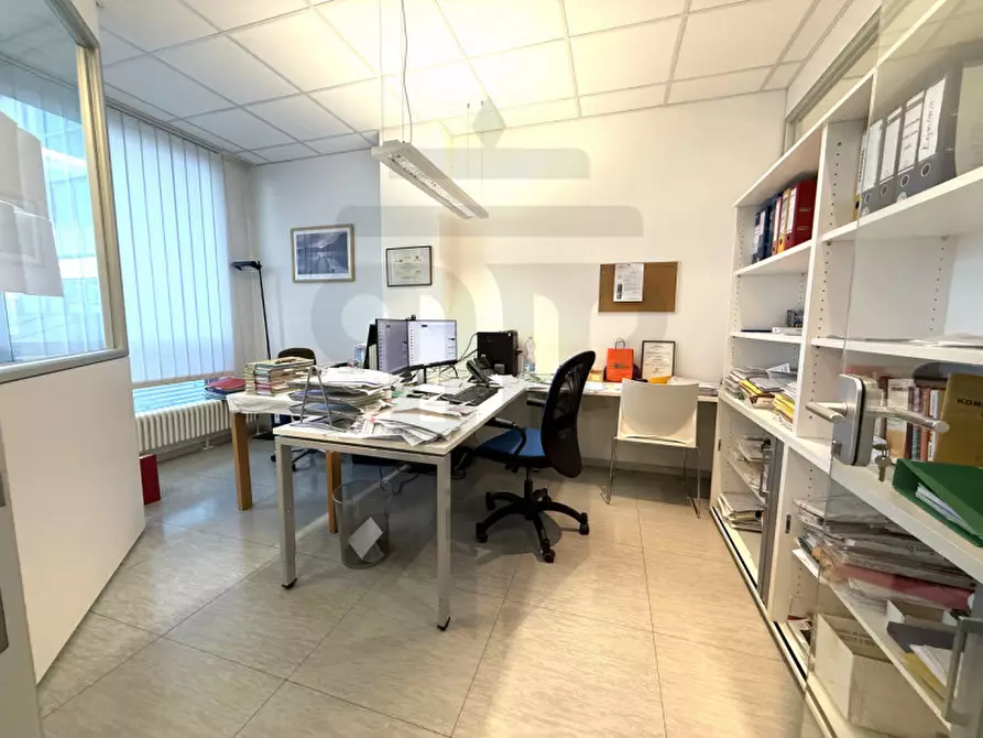 Immagine 9 di Ufficio in vendita  in Via Maso della Pieve - Pfarrhofstraße 4 a Bolzano