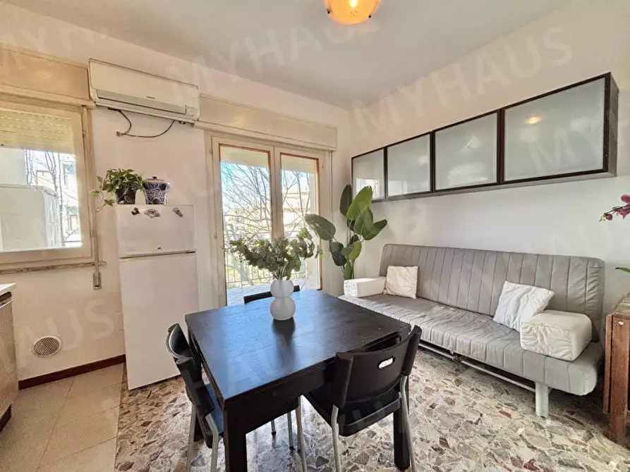 Immagine 4 di Appartamento in vendita  in Viale Filippo Brunelleschi 28 a Cesenatico