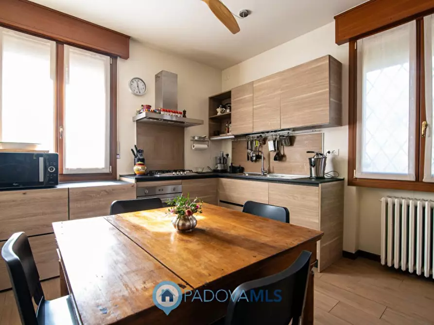 Immagine 3 di Casa bifamiliare in vendita  in Via Bari, 5 a Padova