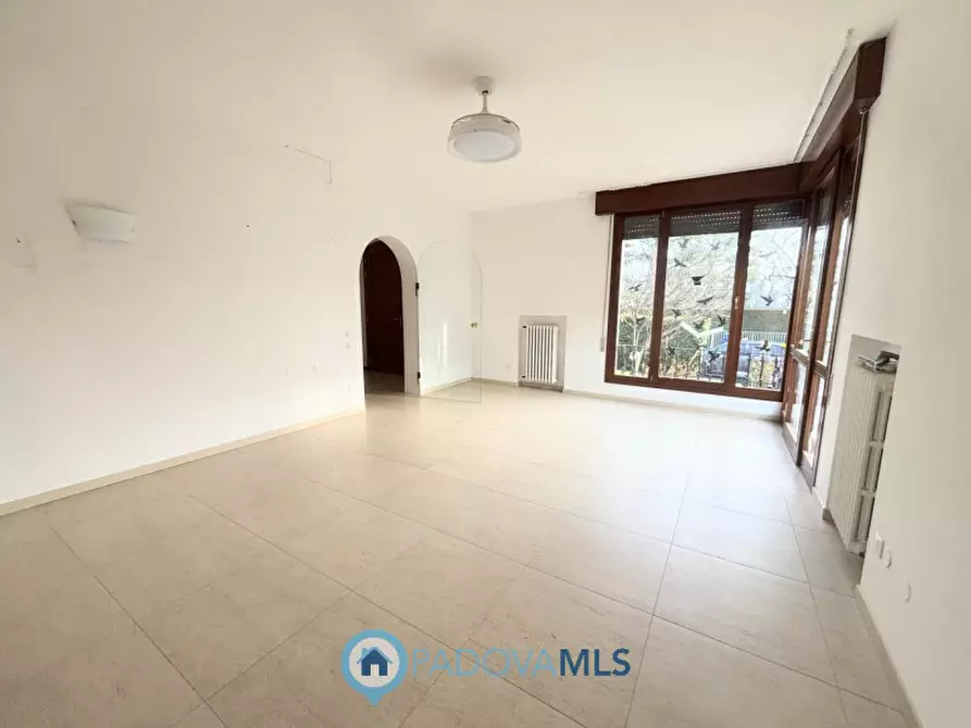 Immagine 12 di Casa bifamiliare in vendita  in Via Bari, 5 a Padova