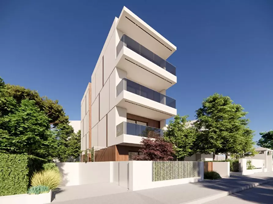 Immagine 1 di Attico in vendita  in viale Malta a Riccione