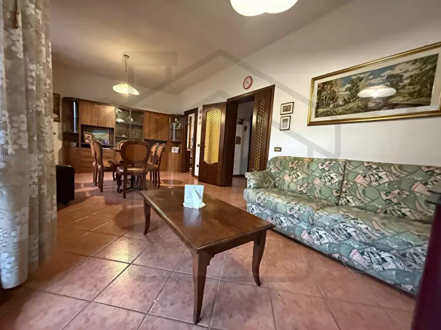 Immagine 1 di Casa bifamiliare in vendita  in Via Antonio Canova a Galzignano Terme