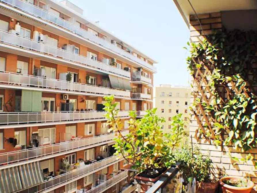 Immagine 1 di Appartamento in vendita  in Via Mario Fioretti a Roma