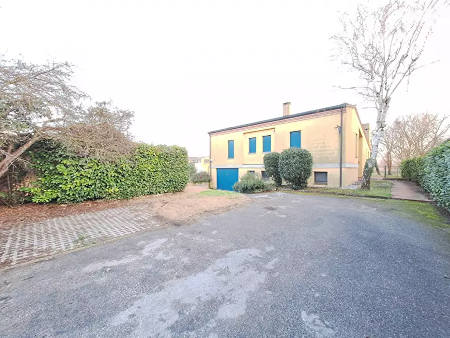 Immagine 1 di Casa indipendente in vendita  in Via Carlo Forlanini a Rovigo