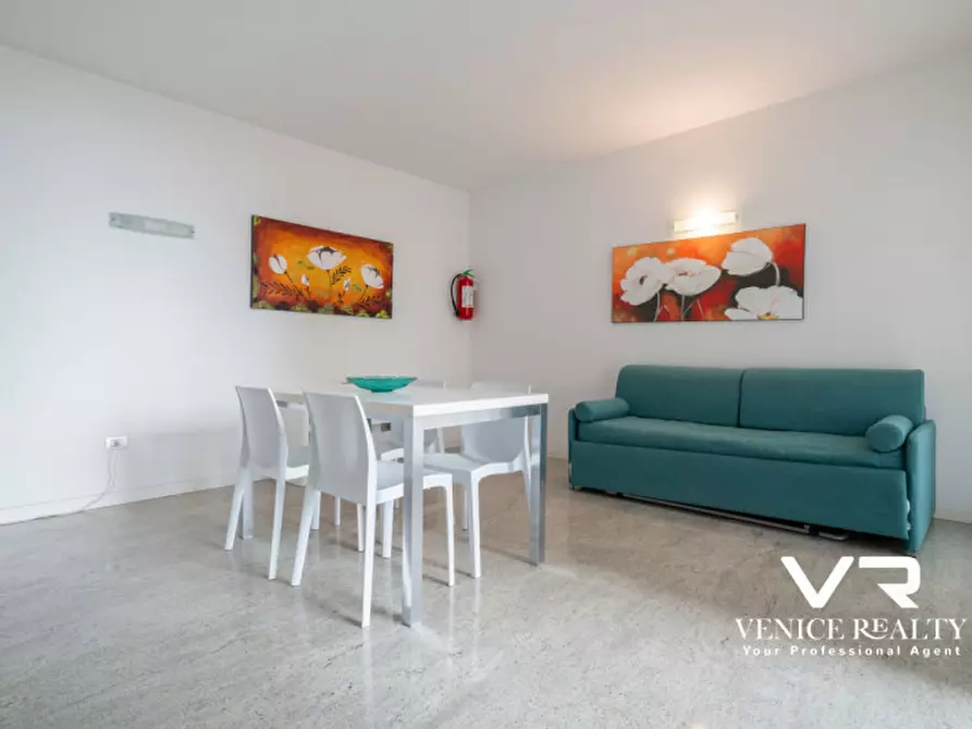 Immagine 4 di Appartamento in vendita  in via carmen frova a Jesolo