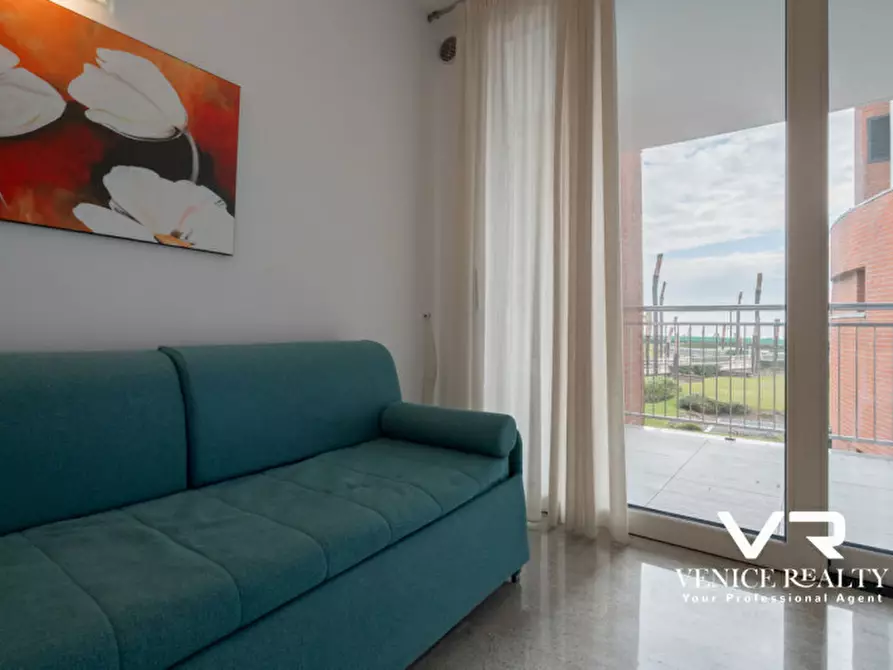 Immagine 8 di Appartamento in vendita  in via carmen frova a Jesolo